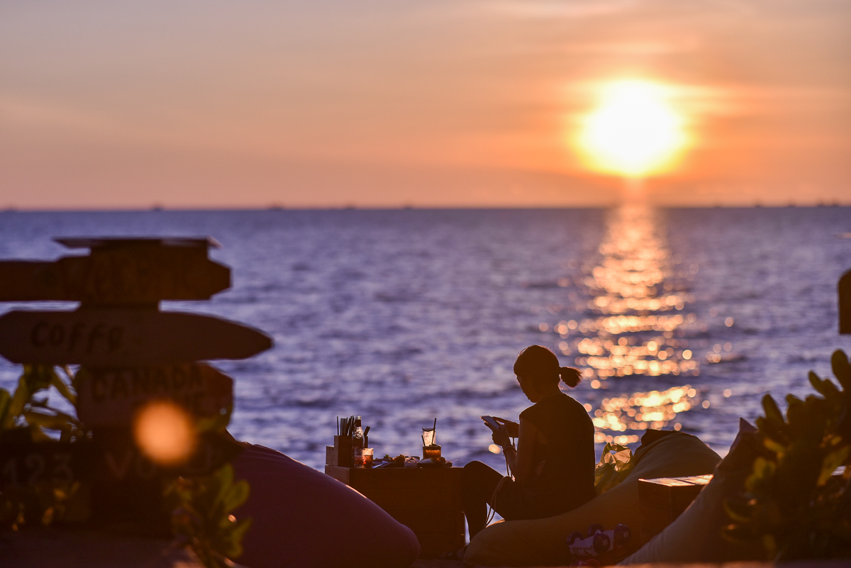 越南富國島And Beach Bar 靜享日落靜謐及入夜燈光炫爛,每晚火舞秀更加璀燦 - 第9張圖