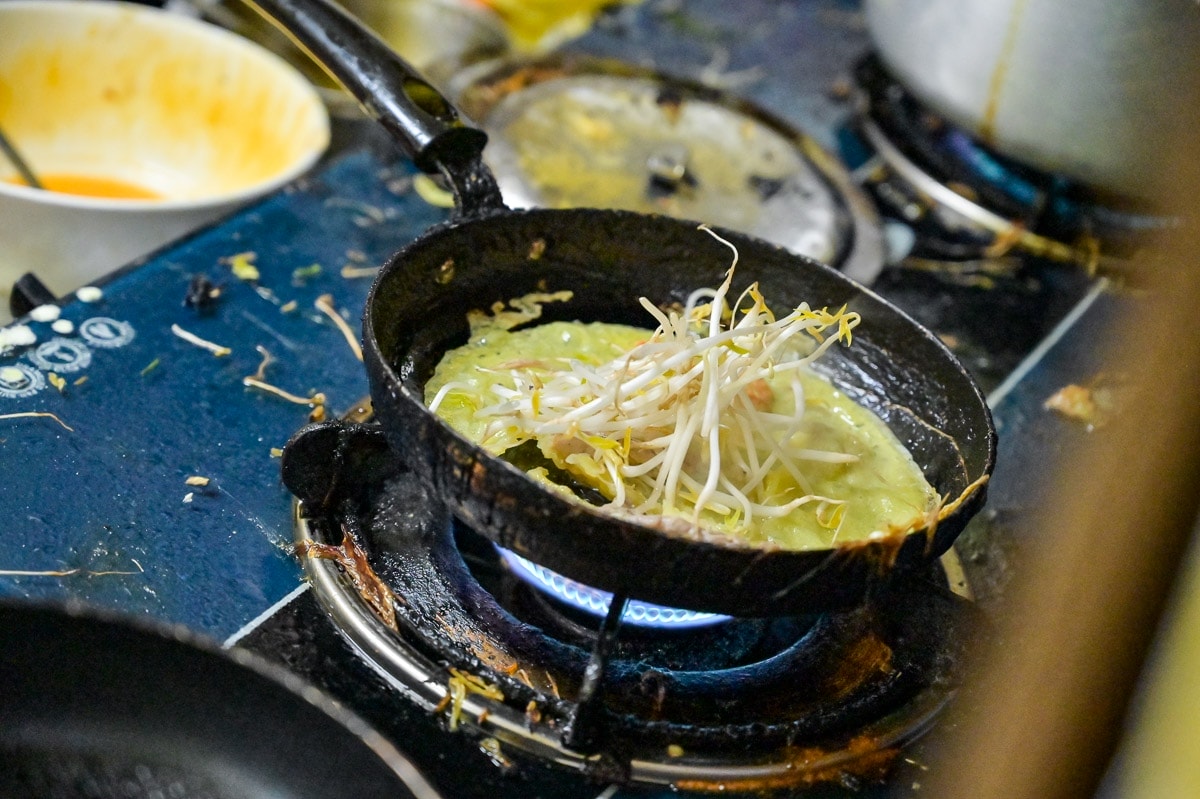 峴港自由行|公雞教堂旁越南煎食 窄巷盡頭是美味所在Bánh Xèo Bà Tuyết - 第12張圖