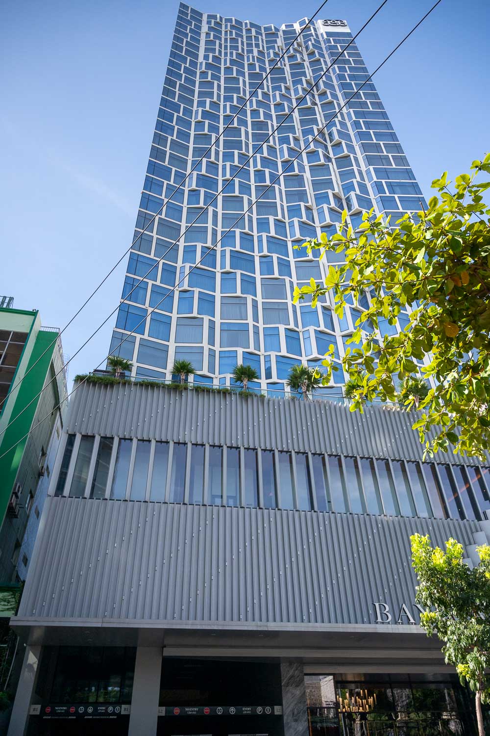 峴港自由行| Crowne Plaza Danang City Centre 從機場看到海的視野 一幅最平靜的城市風景 - 第4張圖