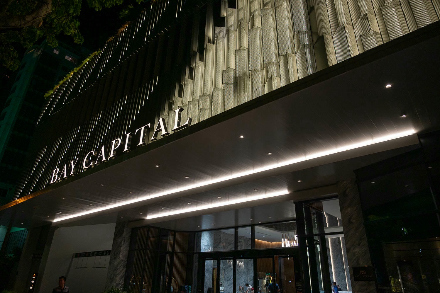 峴港自由行| Crowne Plaza Danang City Centre 從機場看到海的視野 一幅最平靜的城市風景 - 第3張圖