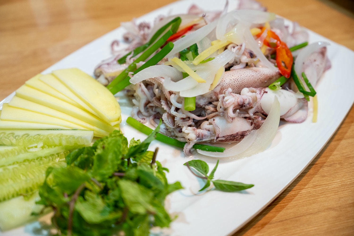 峴港自由行|Năm Châu Seafood 不只蒸龍宴 試試海鮮料理越南吃法超有趣 - 第14張圖