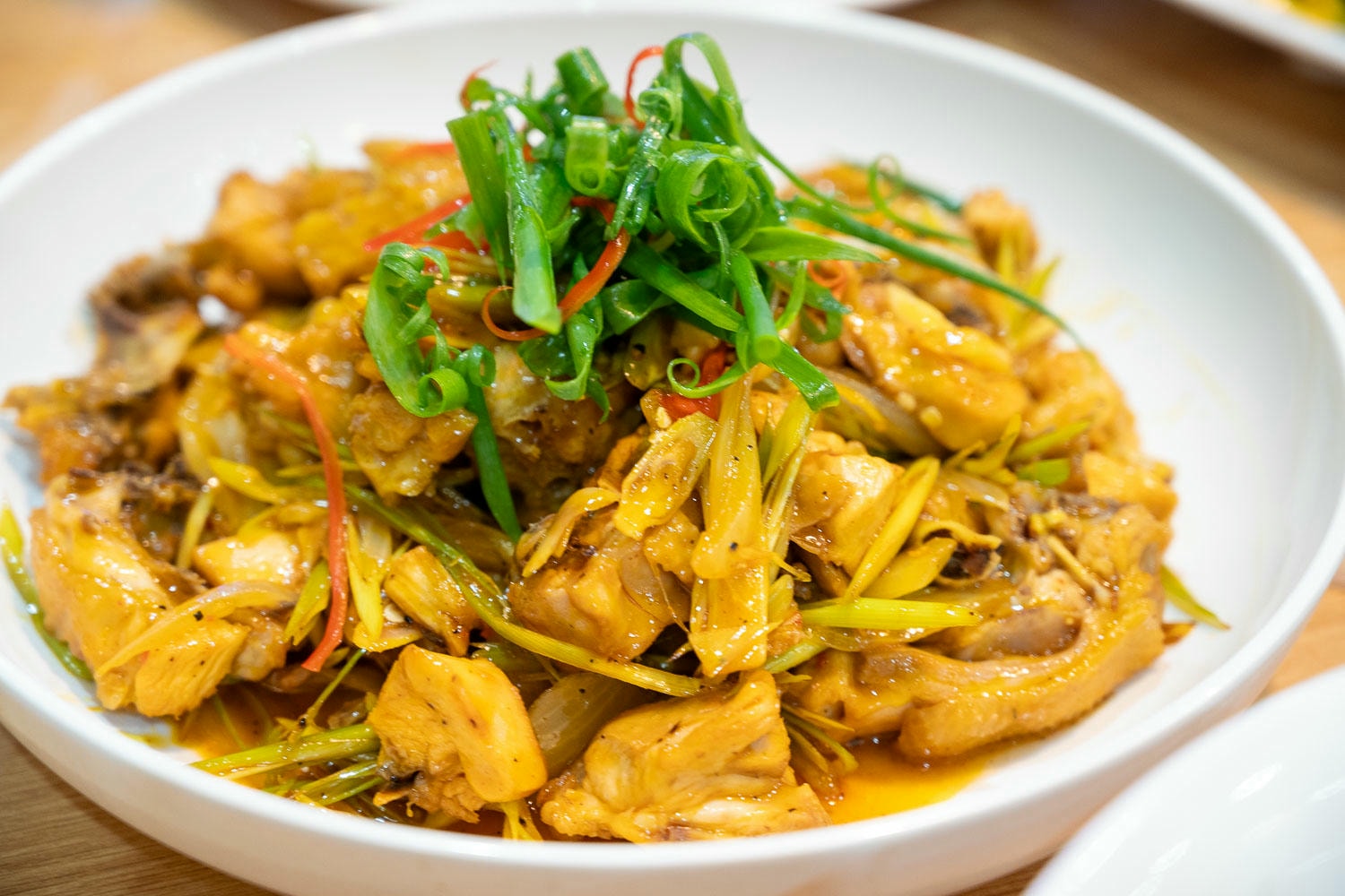 峴港自由行|Năm Châu Seafood 不只蒸龍宴 試試海鮮料理越南吃法超有趣 - 第16張圖