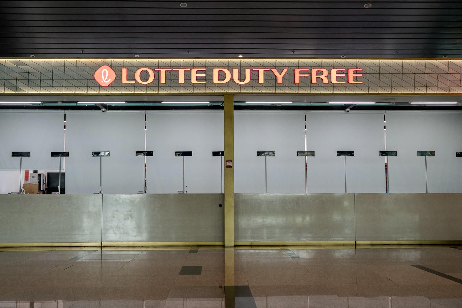 峴港自由行|一定要知道國內線及國際線機場航廈的小細節及免稅店省錢秘訣 - 第14張圖