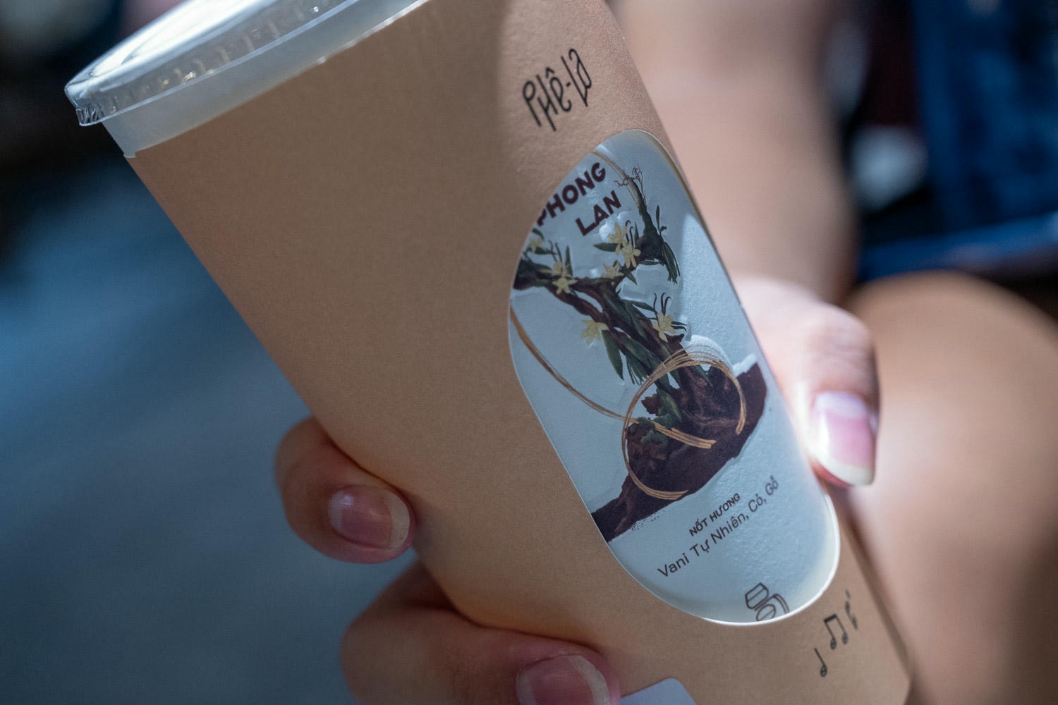 峴港自由行|超夯的Phê La這品牌紙杯超美 深深懷疑是開印刷廠? - 第1張圖
