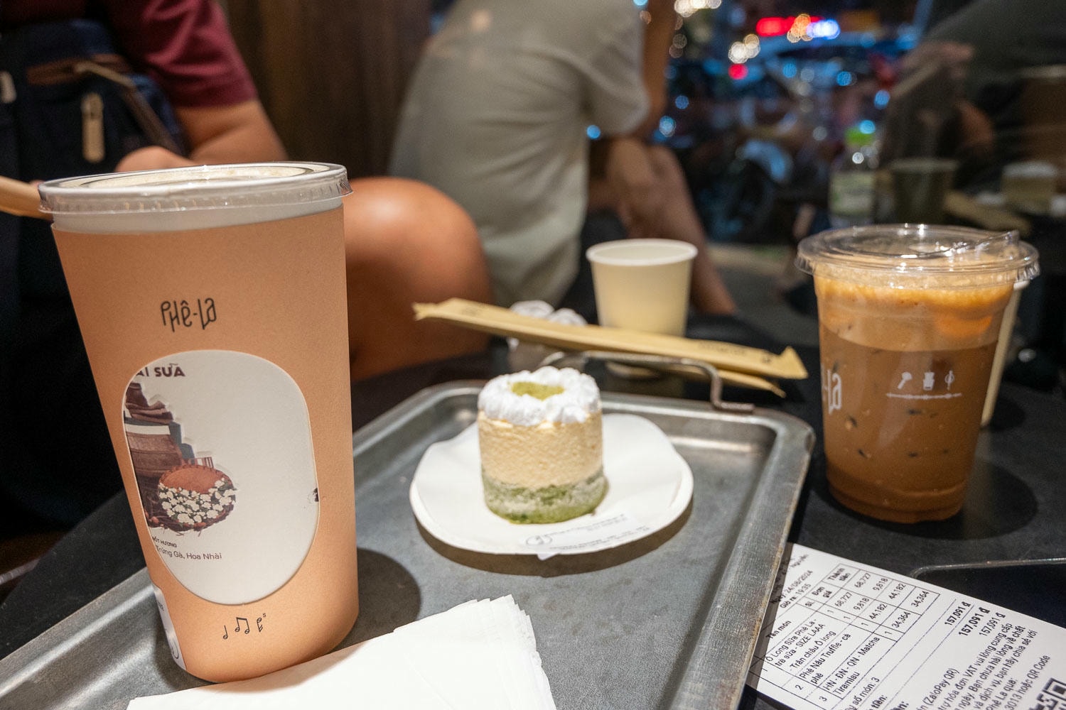 峴港自由行|超夯的Phê La這品牌紙杯超美 深深懷疑是開印刷廠? - 第5張圖