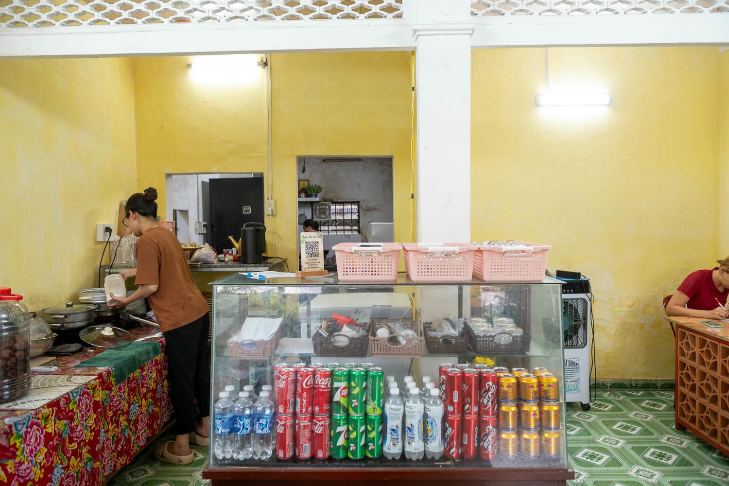 順化自由行|巷弄的30年老字號家庭料理QUÁN ĂN AN TÂM 每道在地小吃都是經典 - 第7張圖