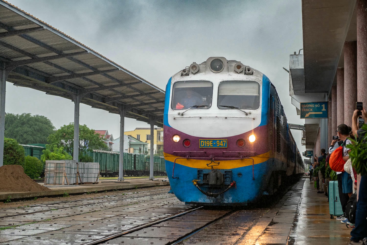 峴港自由行|火車慢旅的浪漫 東南亞最壯麗的鐵道風光與海雲嶺的驚豔瞬間 - 第20張圖