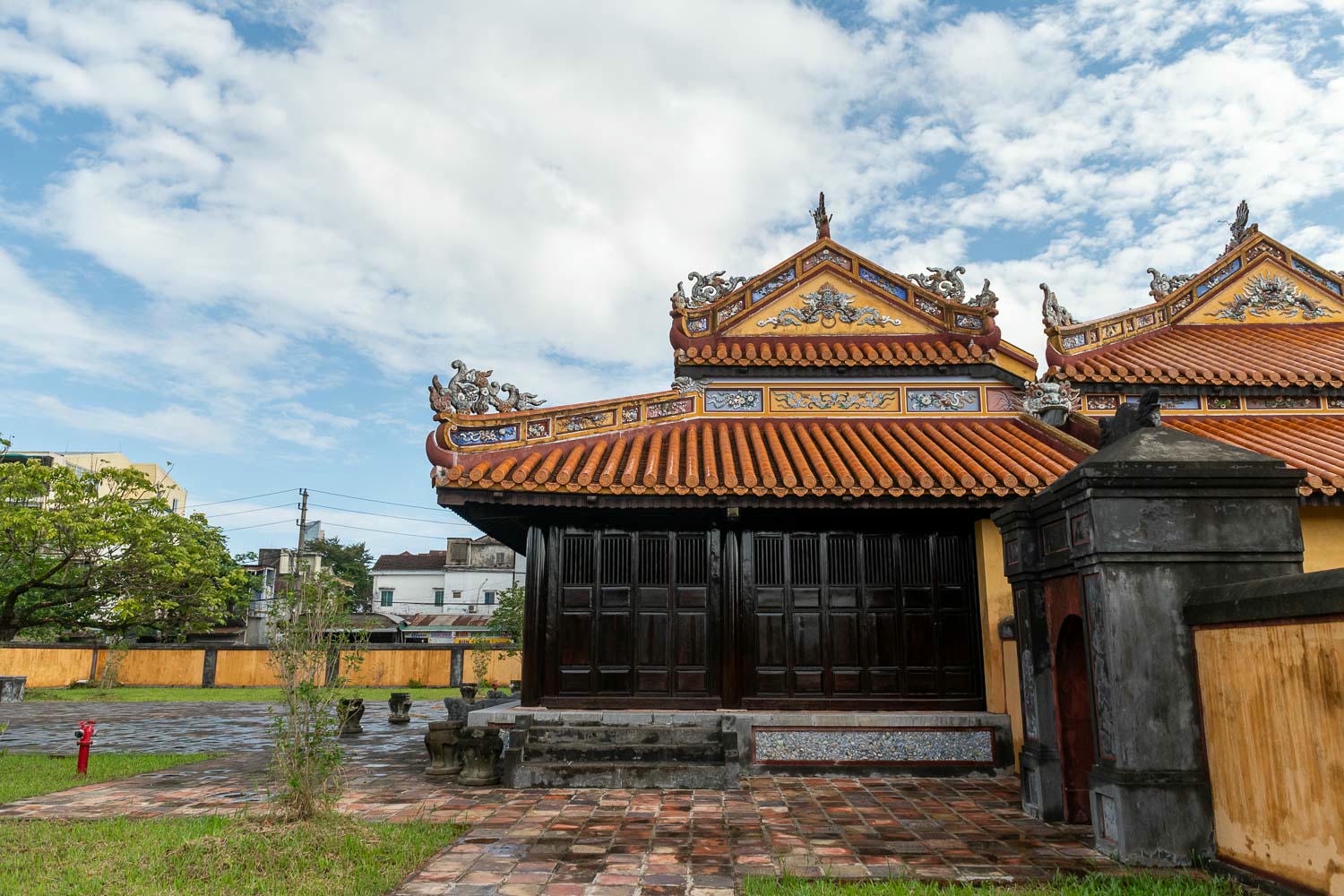 順化自由行|安陵(育德陵 Lăng Dục Ðức)古老而寧靜安息之地 越南阮朝國王陵墓中最簡約樸素 - 第3張圖