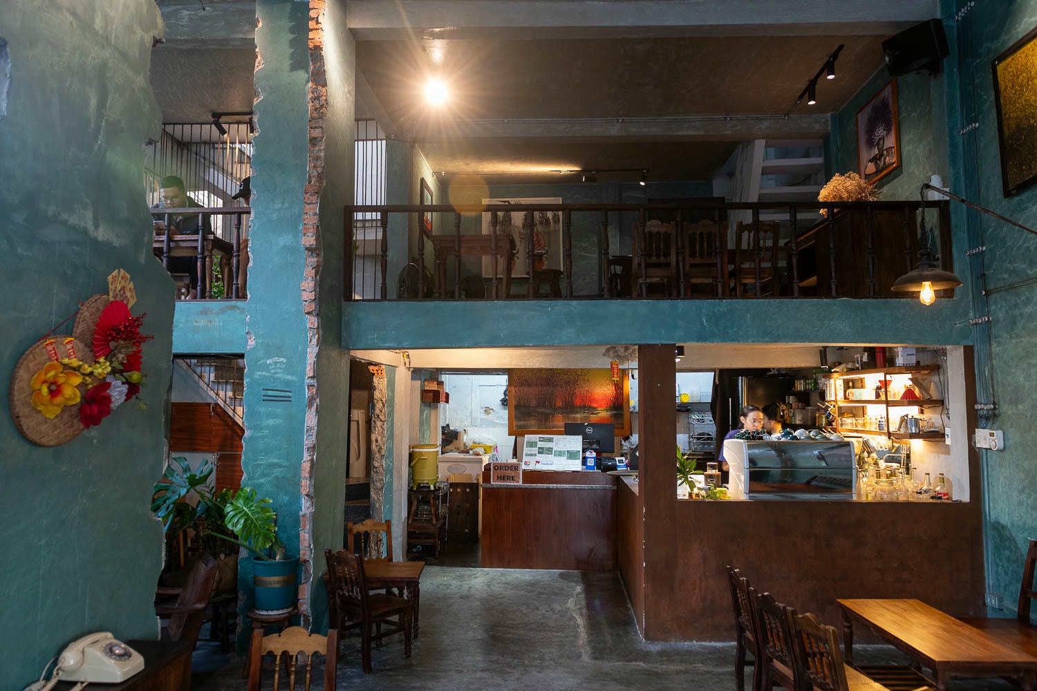 順化自由行|皇城旁頹廢不羈空間Trầm Cafe 感受舒適自在的越南STYLE - 第5張圖