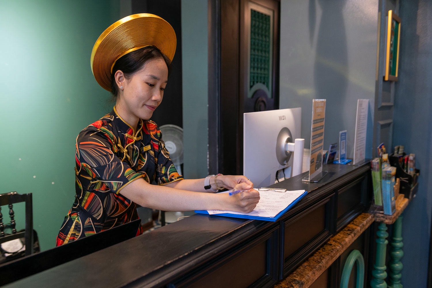 會安自由行|住在畫廊裡 窄巷裡的靜謐藝術空間Son Hoi An Boutique Hotel & Spa - 第11張圖