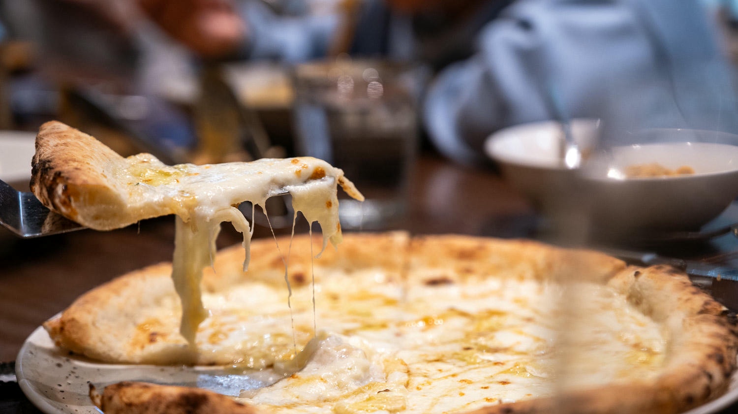 河內人氣餐廳Pizza 4P’s Lotte West Lake,品味手工現烤披薩與享受放鬆時光 - 第19張圖