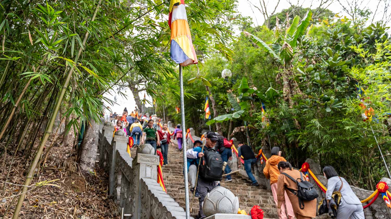 探索千年古剎與雲海奇景,搭纜車走步道登高祁福,感受安子山Yên Tử Mountain的仙山靈氣 - 第9張圖