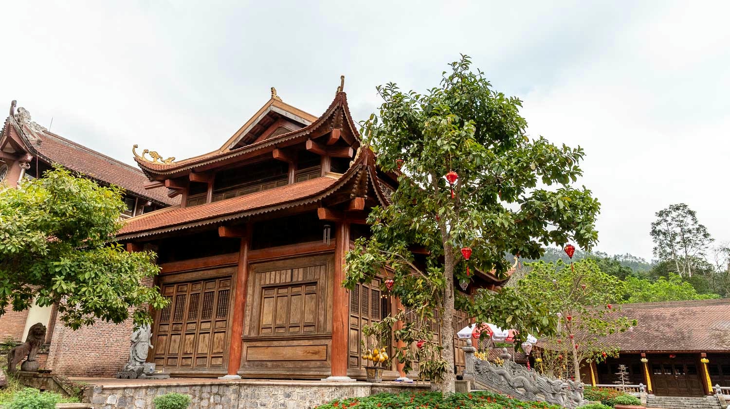探索千年古剎與雲海奇景,搭纜車走步道登高祁福,感受安子山Yên Tử Mountain的仙山靈氣 - 第6張圖