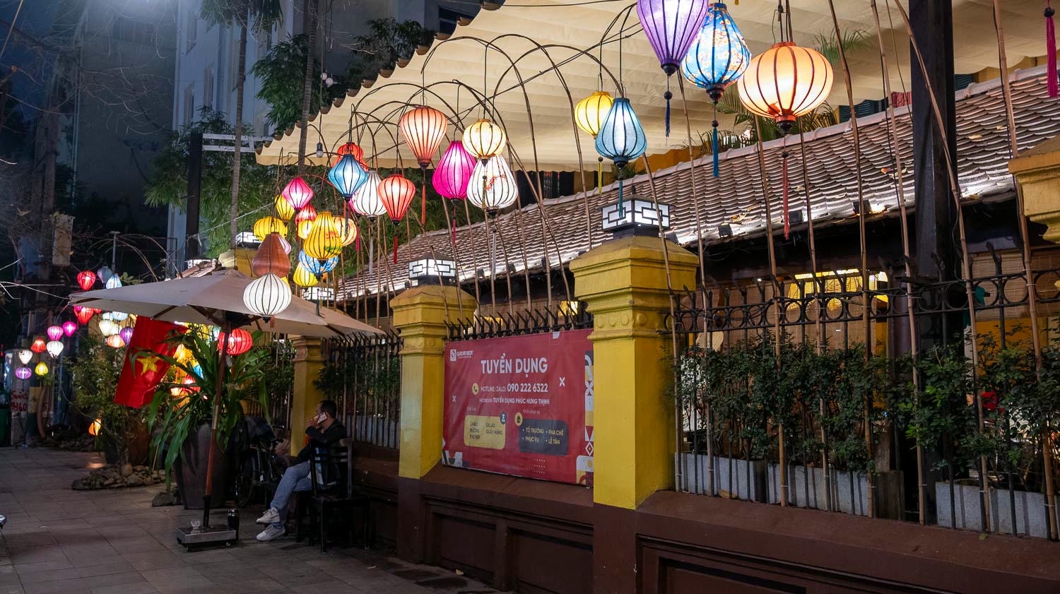 宛若夜市的河內米其林推薦餐廳!Quan An NGON像是迷你市集網羅越南各地傳統美食及小吃 - 第4張圖