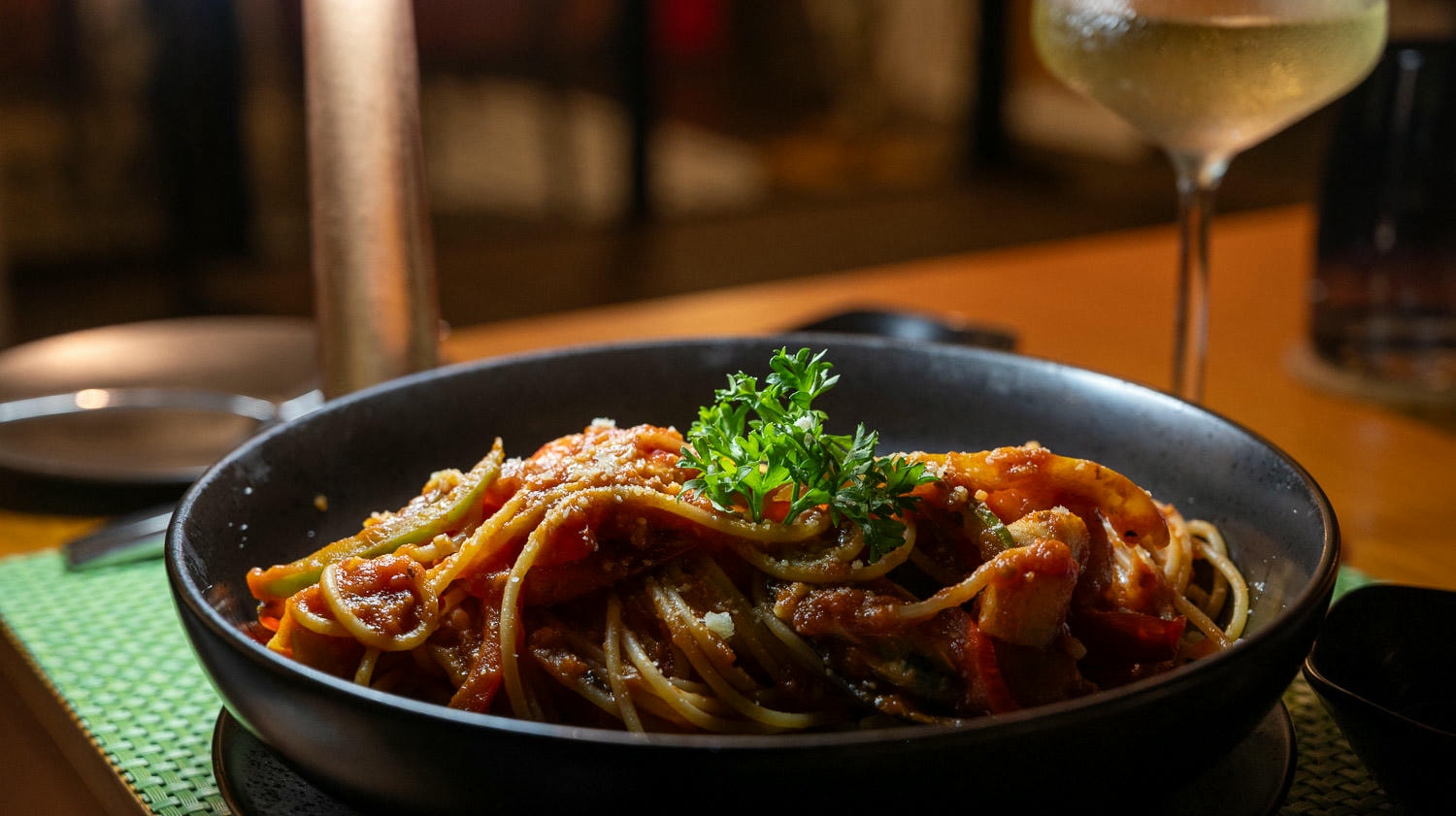浪漫破表!崑崙島穿越百年建築,The Secret Restaurant譜出曖昧香氣及美味邂逅的美食餐桌 - 第15張圖