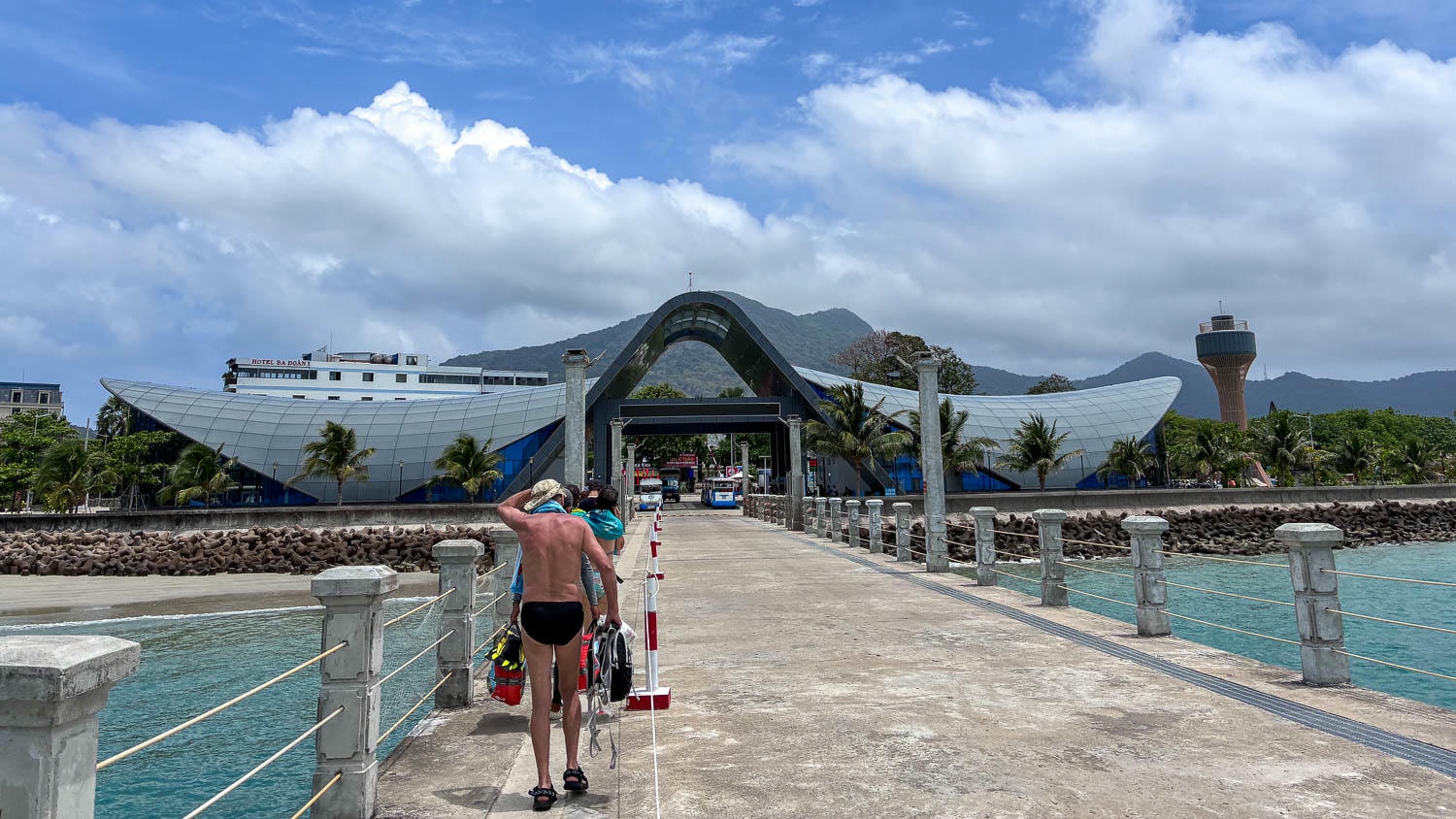 崑崙島一定要體驗跳島,不只見證海底派對,野放海龜體驗絕對值回票價 - 第13張圖
