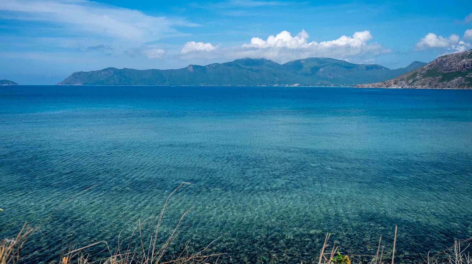 崑崙島象背山:比想像更驚豔的天然脊線,把無聊變有趣,Sống Lưng Con Voi海天一色放空好風光 - 第13張圖