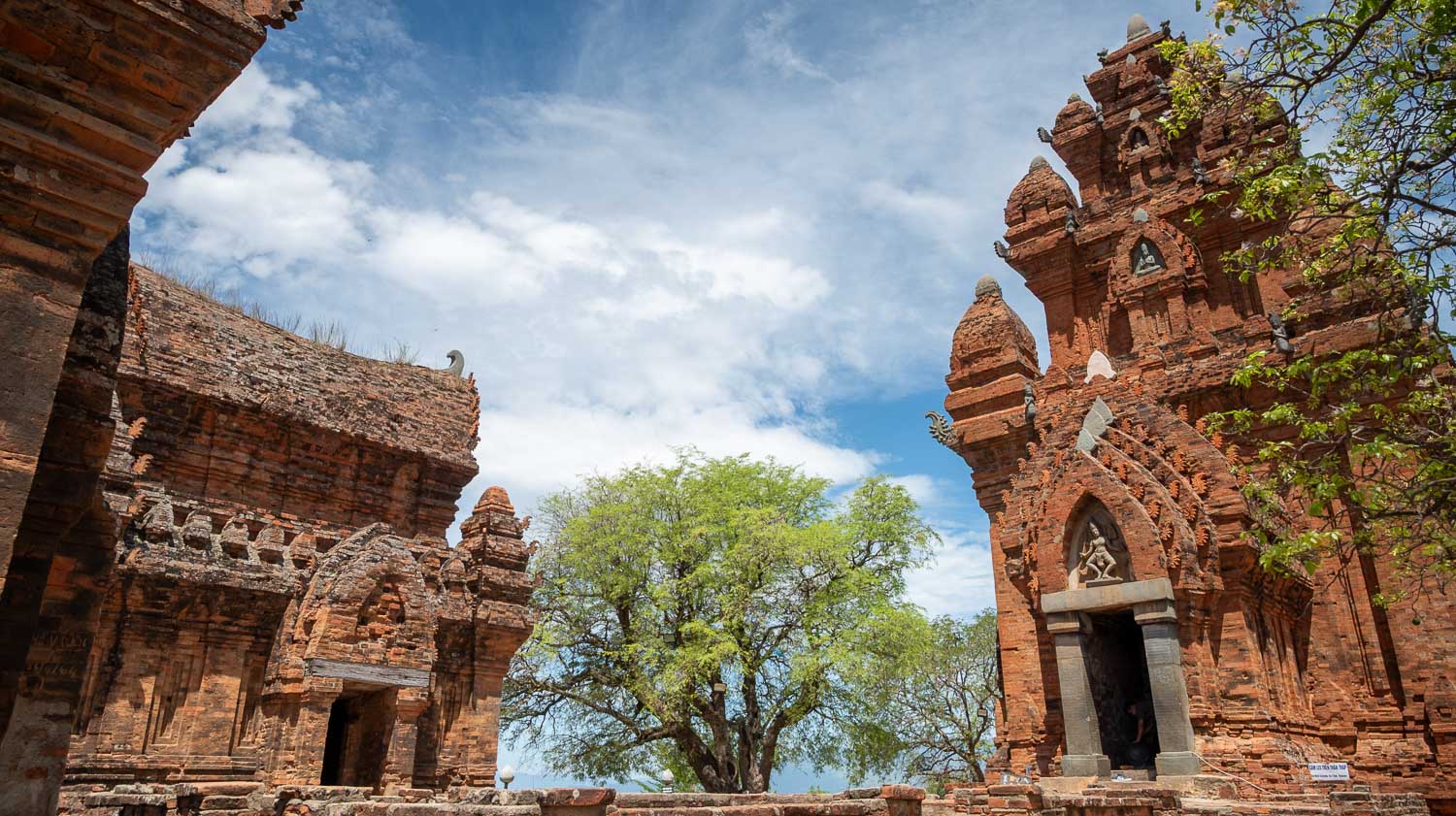 潘郎必遊占婆塔Tháp Chàm Phan Rang (Panduranga):靜佇千年的文化慢旅,有點曬、有點遠,值得一遊的文化洗禮 - 第4張圖