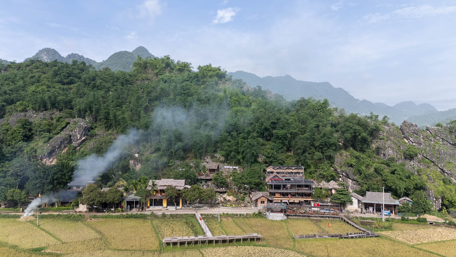 藏於山谷中夢幻桃源梅州Mai Châu|留在稻浪與微風的緩慢時光,美到太犯規的稻香及收割季節 - 第9張圖