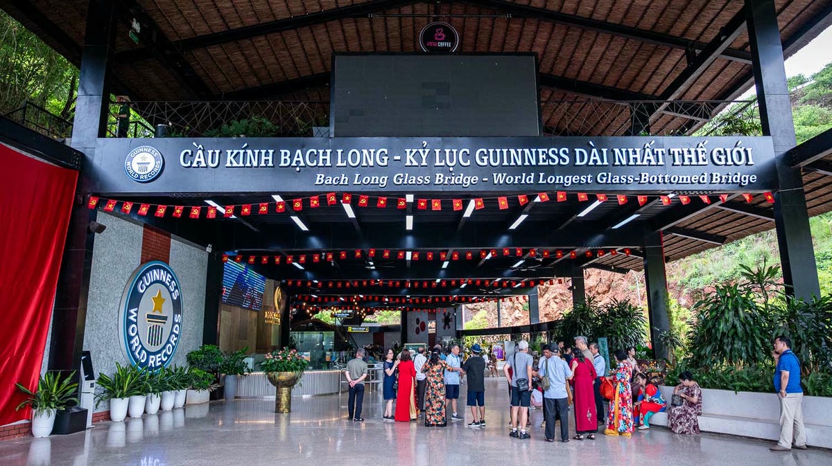 挑戰極限的天空步道!越南木州Bạch Long Glass Bridge世界最長的玻璃吊橋就在這裡! - 第5張圖
