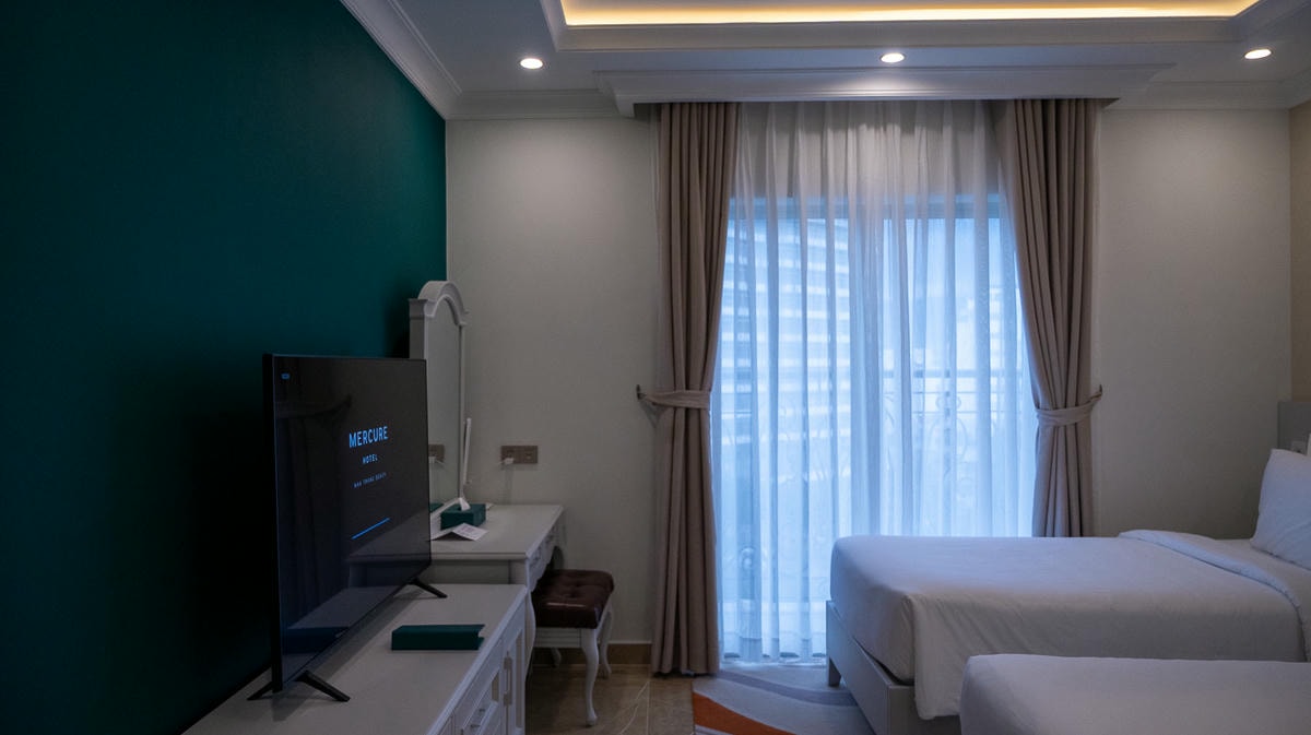 別說不提醒你!芽莊Mercure Hotel NHA TRANG床好睡但房好小,入住心得真心話不藏私 - 第10張圖