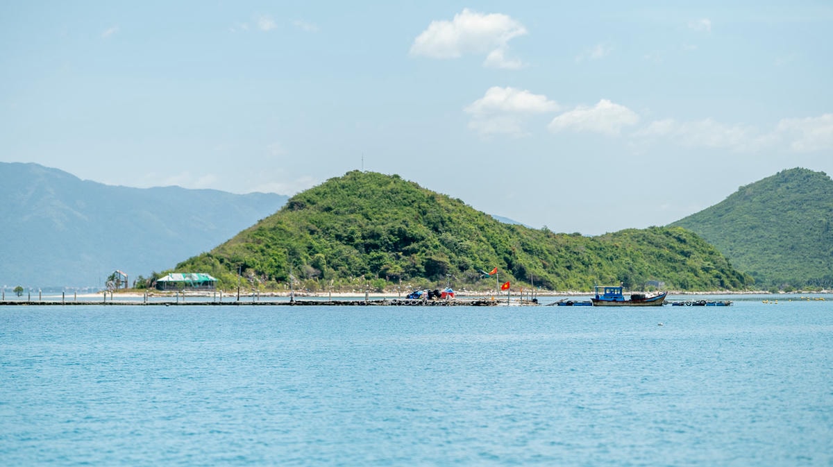 越南隱藏版離島秘境!疊山島一日遊攻略,最夢幻海上步道踏浪,透明海水完全是美拍天堂! - 第7張圖
