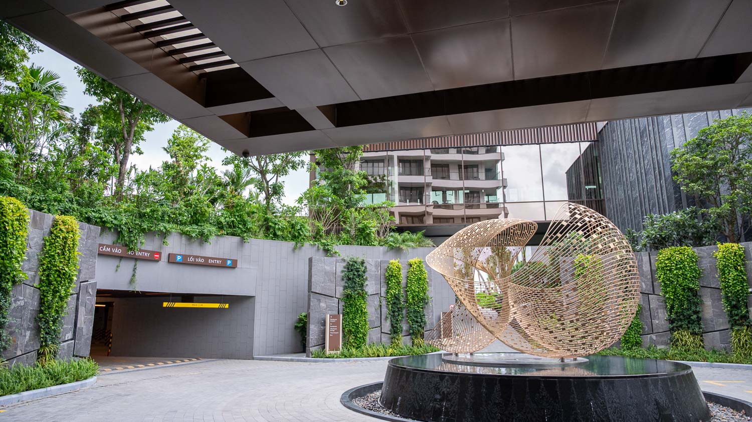 睡進世界遺產下龍灣,頂奢玩家首選2025新開幕洲際酒店+越法午餐極致鮮味 - 第3張圖
