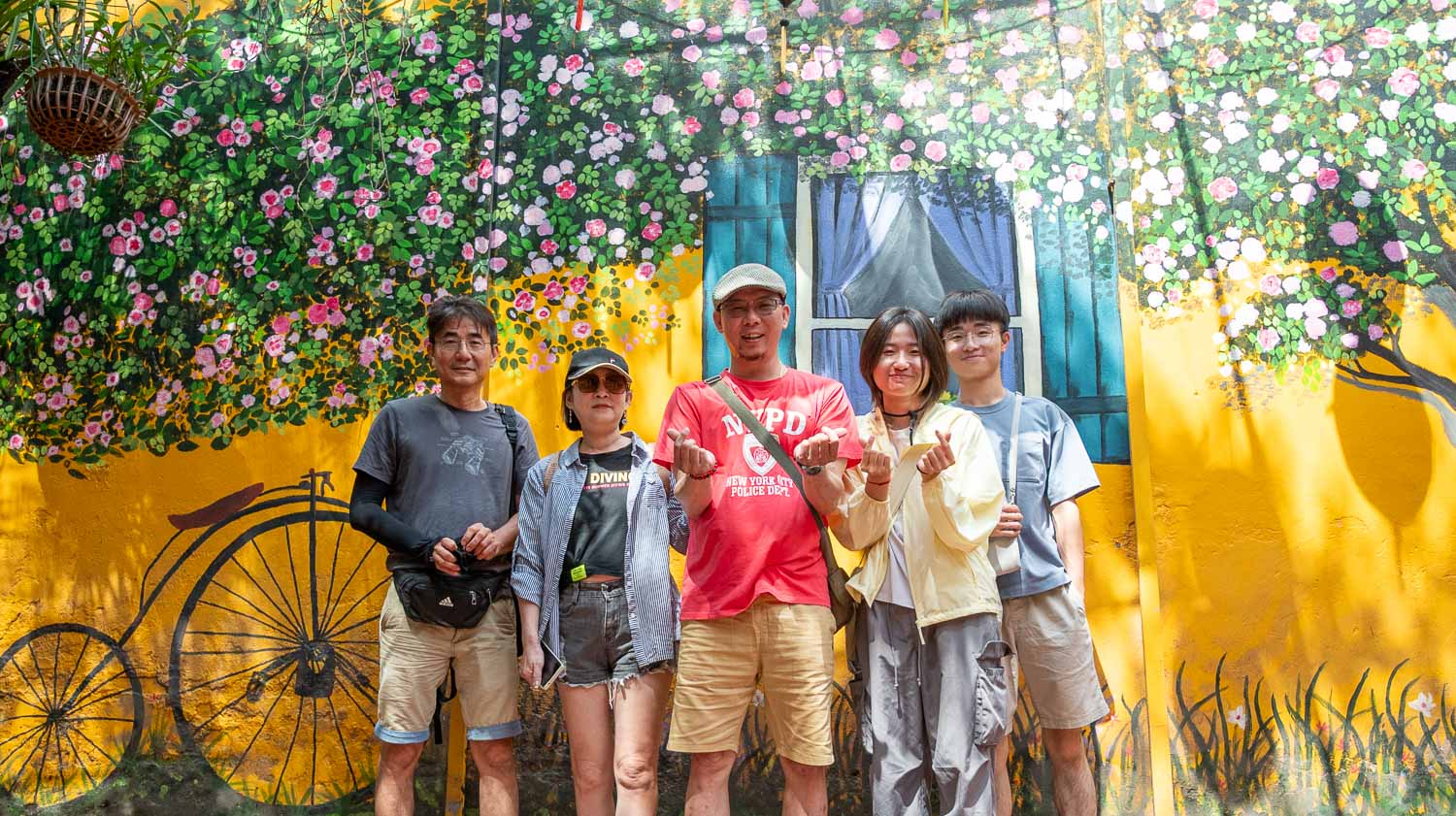 漫步萬福絲綢村|從古老織布聲到時尚絲綢街,河內最柔美的傳統工藝記憶 - 第10張圖