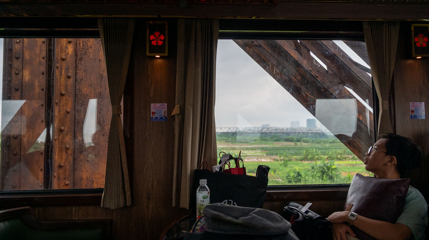 河內—海防紅鳳凰花號列車全攻略|時刻表、票價與奢華體驗,重現穿越時光的迷人韻味 - 第6張圖