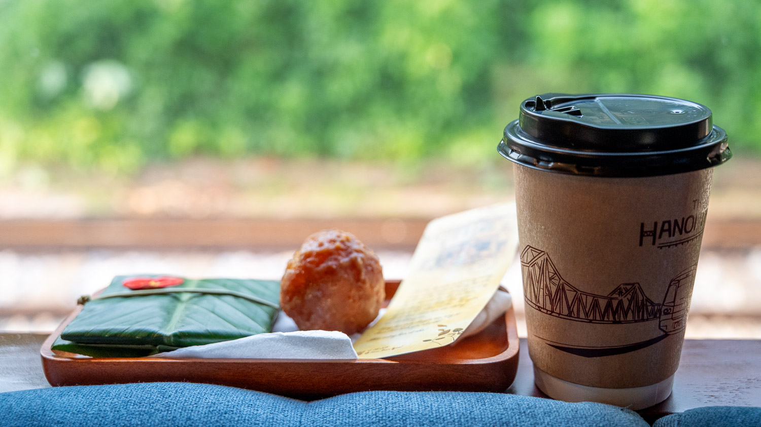 河內全新雙層觀光列車 The Hanoi Train時刻表、票價,五大城門主題車廂,看表演、吃點心揭開老河內的記憶 - 第10張圖 河內全新雙層觀光列車 The Hanoi Train時刻表、票價,五大城門主題車廂,看表演、吃點心揭開老河內的記憶