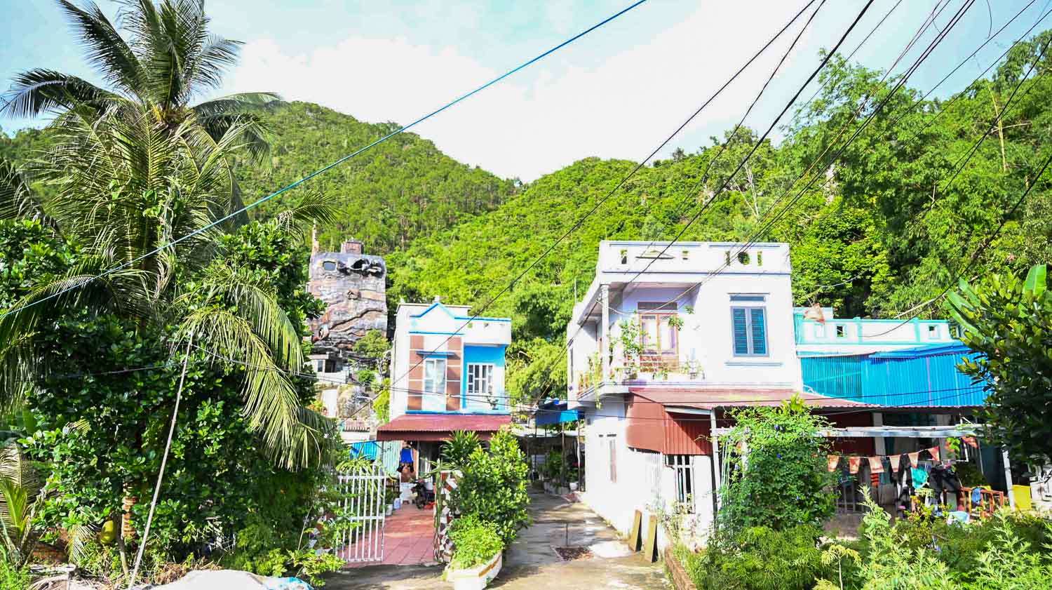 卡巴島的藝術靈魂 102 House Cát Bà!不只夢幻木幹建築 × 森林保育寓言,還有神秘的洞穴餐廳 - 第4張圖