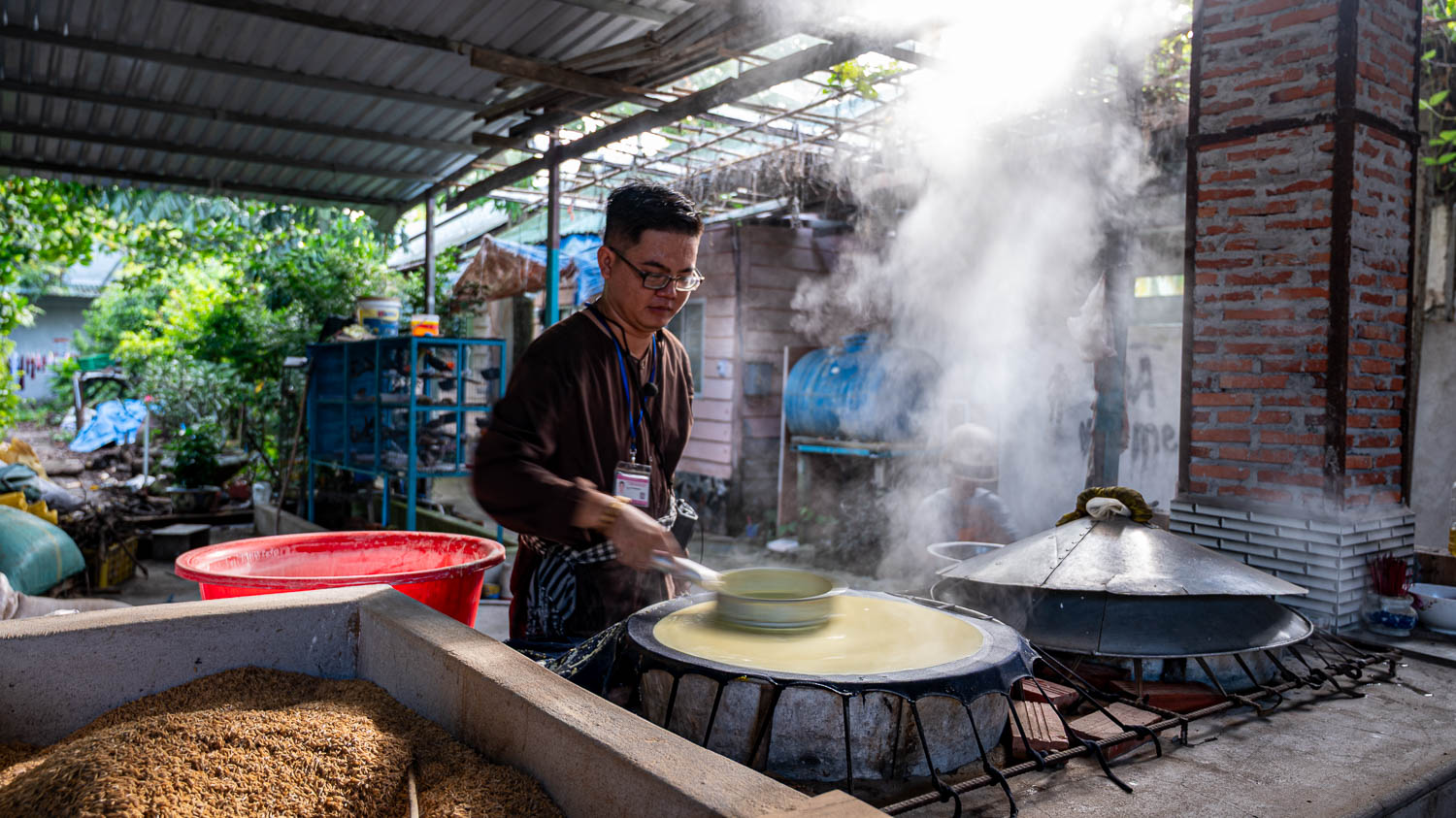 芹苴丐冷水上市場必訪 Lò Hủ Tiếu Sáu Hoài 體驗傳統米線,隱藏版創意Pizza現烤超香 - 第6張圖