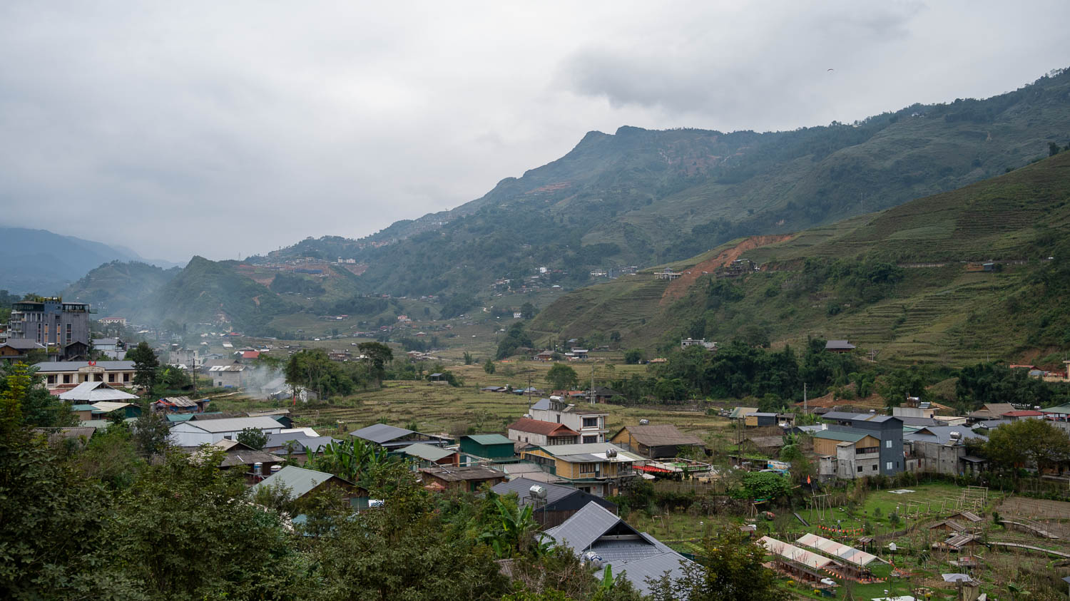 珍藏SA PA附近梯田村落療癒時光!漫步Ta Van村落純樸的山谷生活及享受 Lá Dao Spa 紅傜族木桶藥浴 - 第13張圖