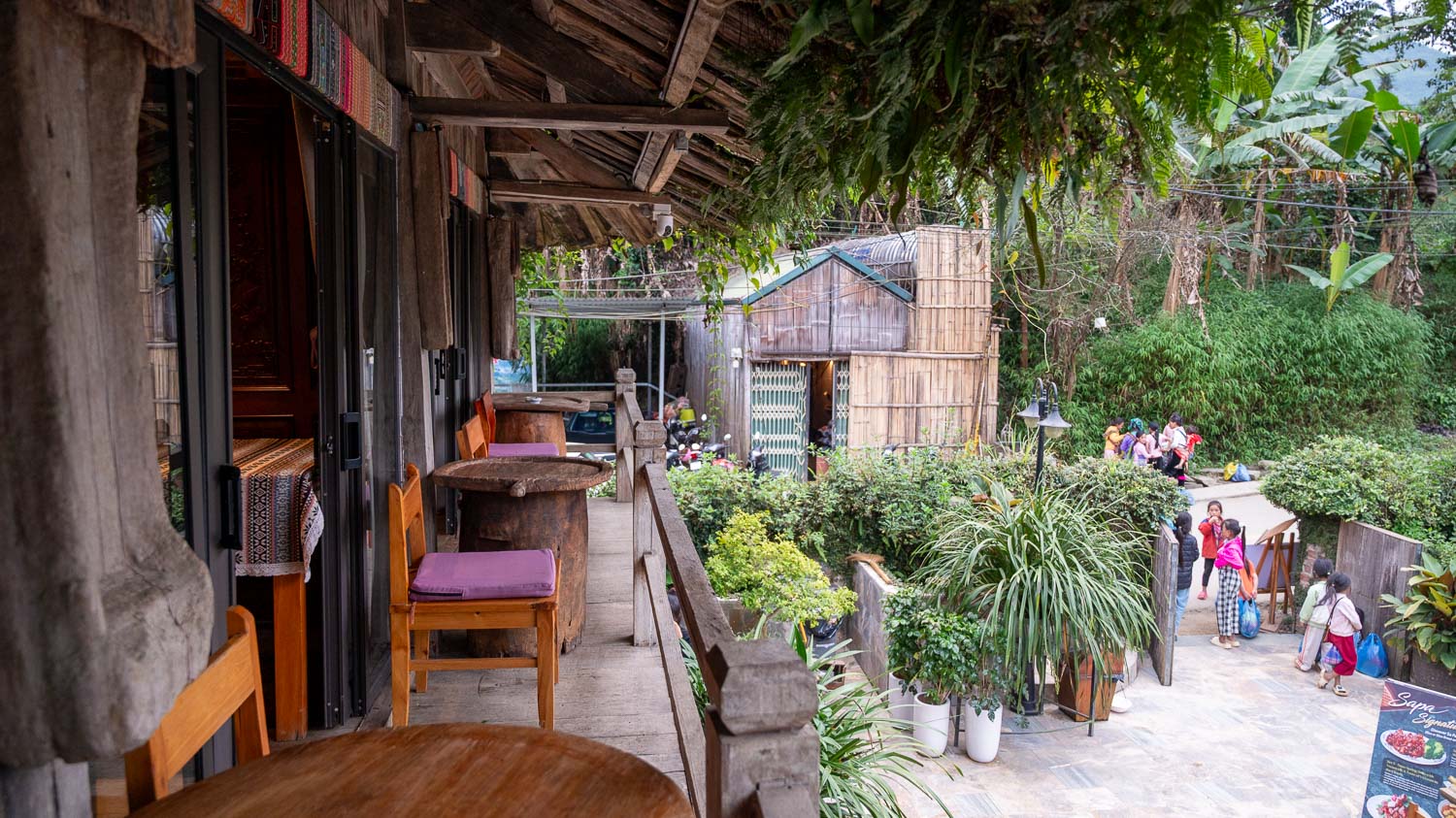 珍藏SA PA附近梯田村落療癒時光!漫步Ta Van村落純樸的山谷生活及享受 Lá Dao Spa 紅傜族木桶藥浴 - 第12張圖