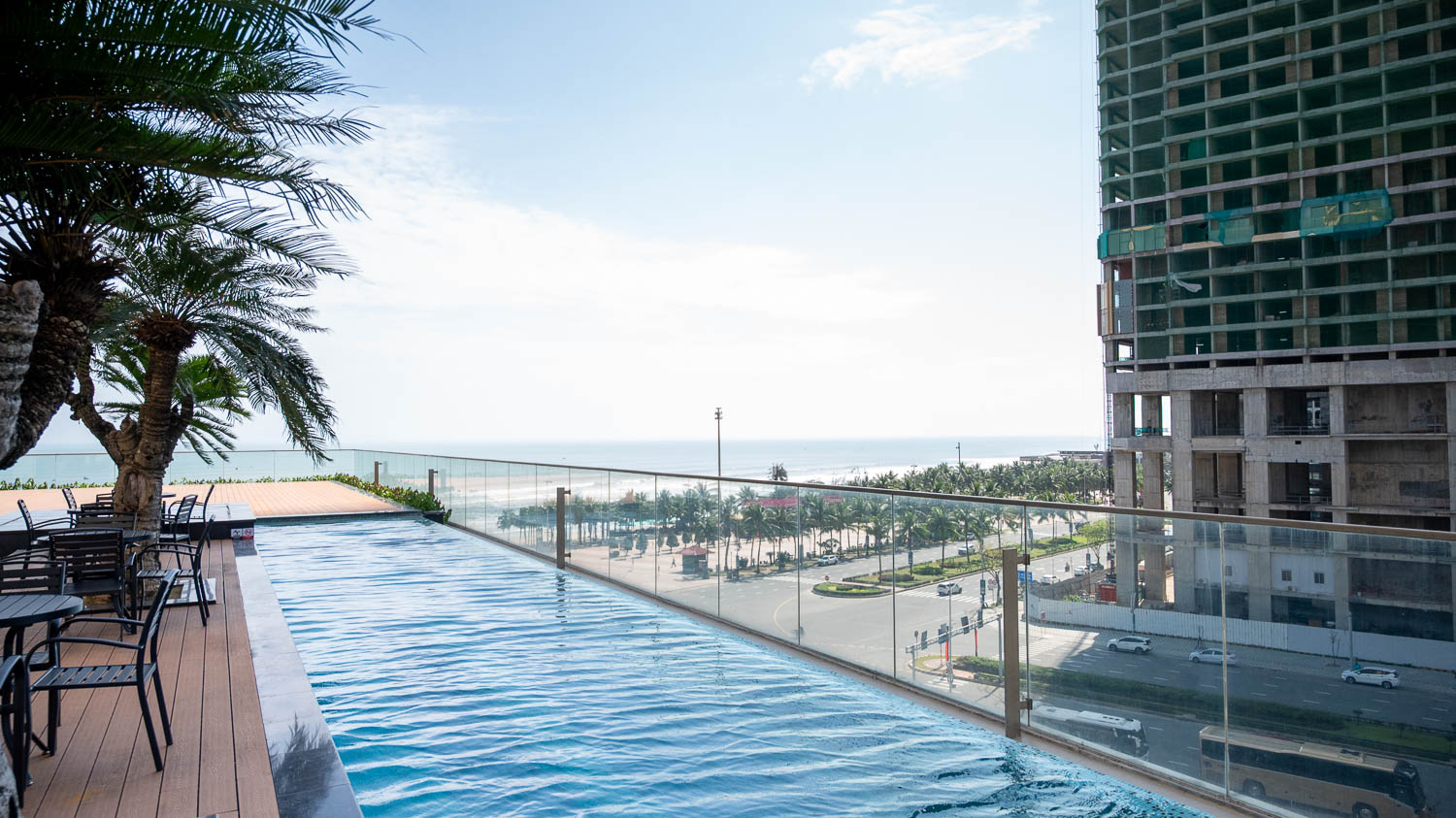 峴港新地標！入住 Wyndham Soleil Danang 在像海浪般的摩天大樓裡醒來