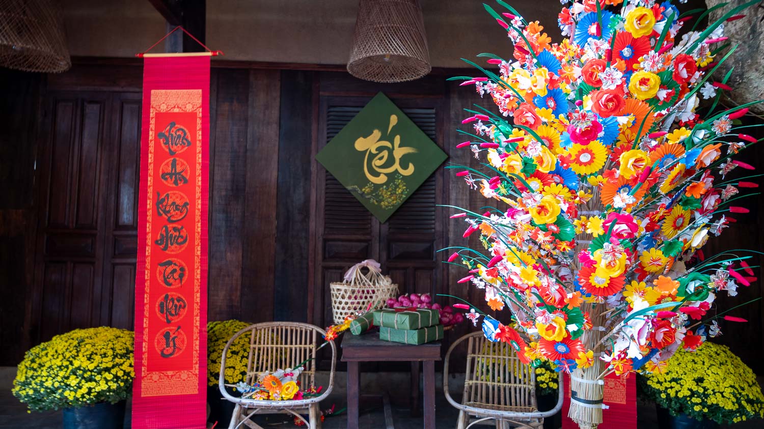 美感與美味兼具！Cơm Lâu Phai 的懷舊美學空間在歲月縫紉光影中感受越式食光的暖心滋味