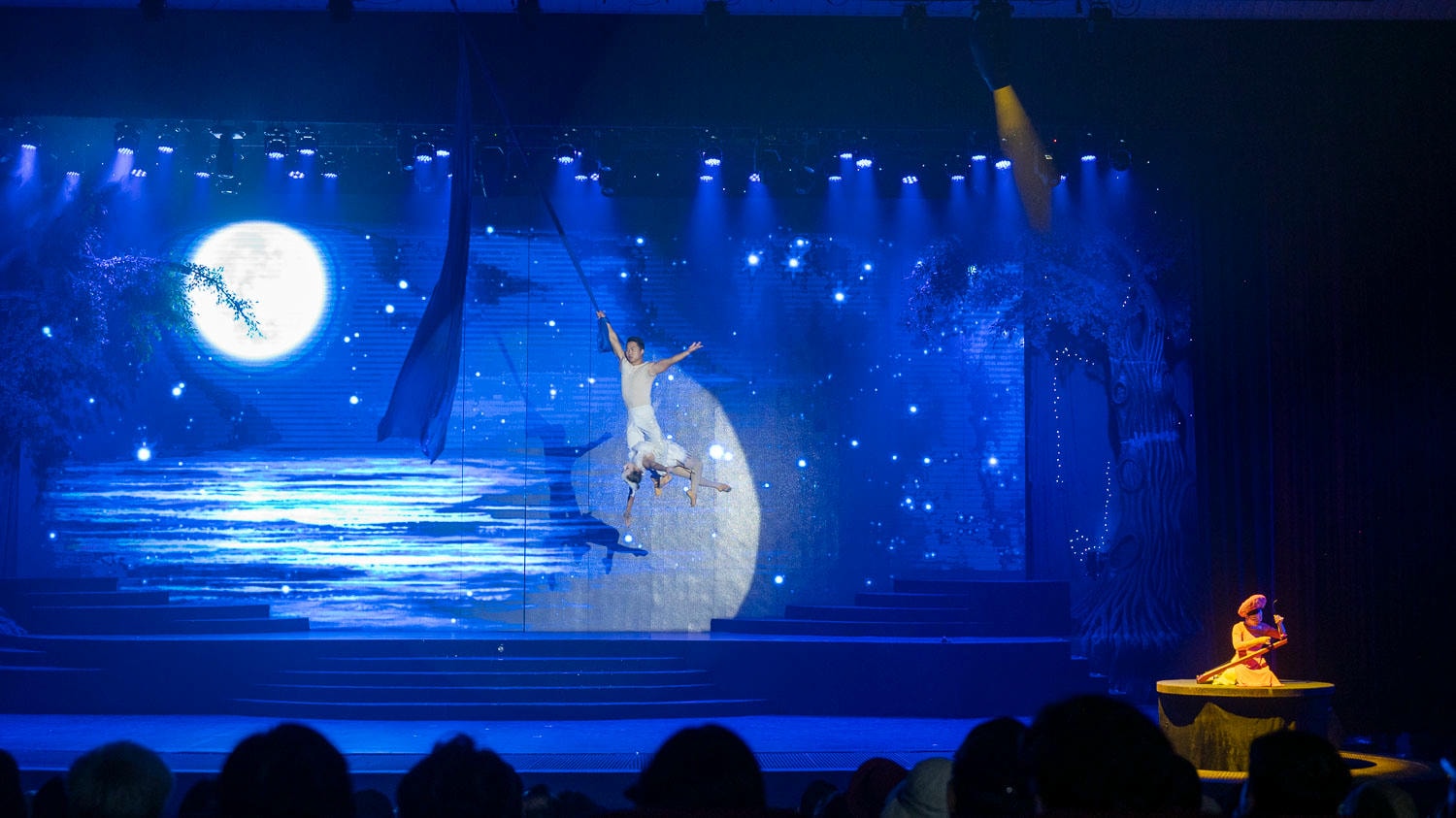峴港必看魅力秀 Charming Danang Show 精湛表演,展現夜晚前最精彩的文化饗宴 - 第7張圖 峴港必看魅力秀 Charming Danang Show 精湛表演,展現夜晚前最精彩的文化饗宴