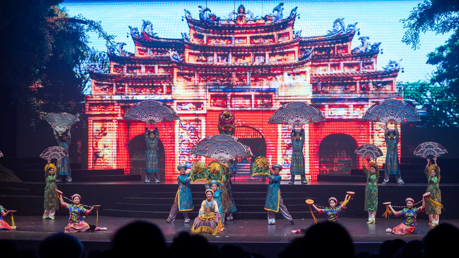 峴港必看魅力秀 Charming Danang Show 精湛表演,展現夜晚前最精彩的文化饗宴 - 第8張圖 峴港必看魅力秀 Charming Danang Show 精湛表演,展現夜晚前最精彩的文化饗宴