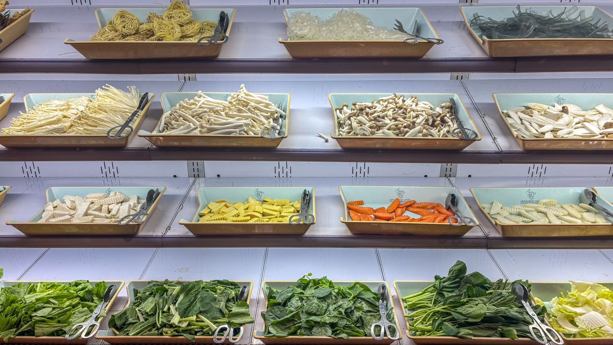 河內肉食系必衝!ShaCha Níu 手工現切牛肉無限續,以臺南牛肉湯的吃法來享用,沙茶醬和XO醬都好吃到爆擊連連 - 第10張圖 河內肉食系必衝!ShaCha Níu 手工現切牛肉無限續,以臺南牛肉湯的吃法來享用,沙茶醬和XO醬都好吃到爆擊連連