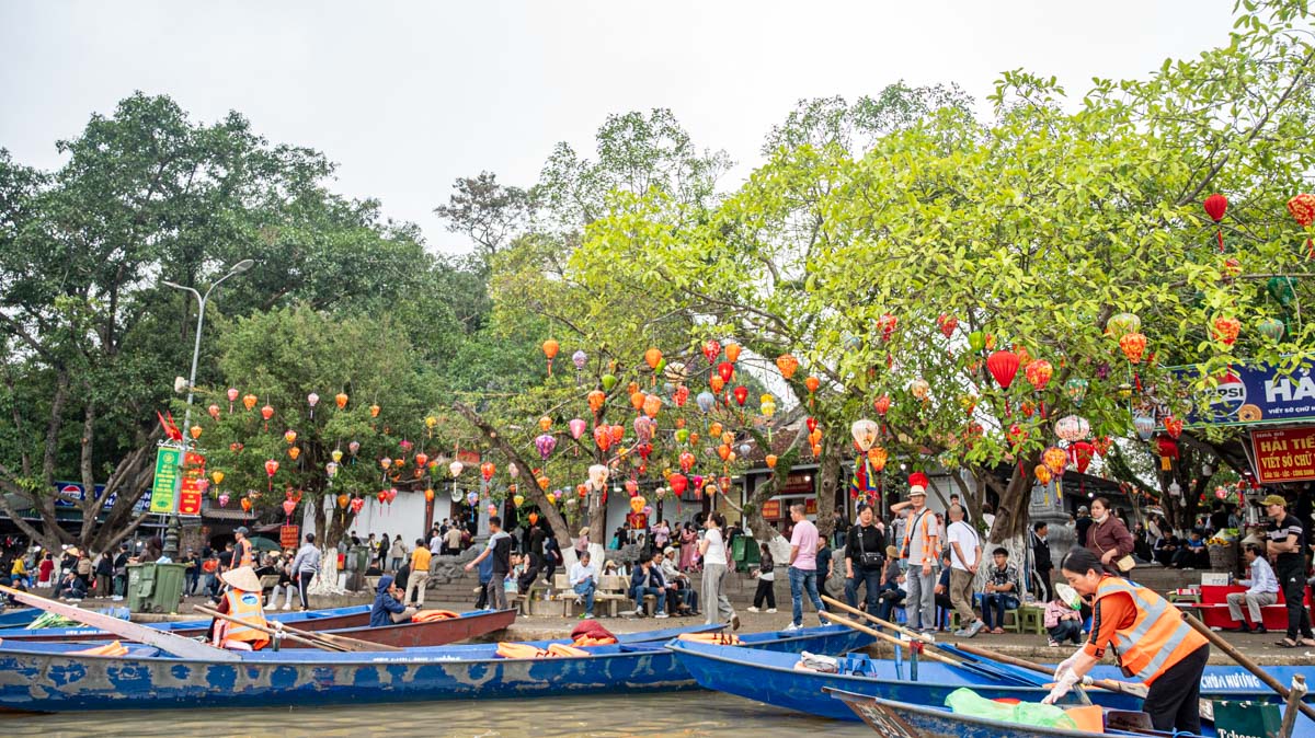 一趟山水與信仰交織的旅程|從燕溪到山巒探訪「南天第一洞」香水寺,感受山霧繚繞中的古剎傳說 - 第6張圖 一趟山水與信仰交織的旅程|從燕溪到山巒探訪「南天第一洞」香水寺,感受山霧繚繞中的古剎傳說