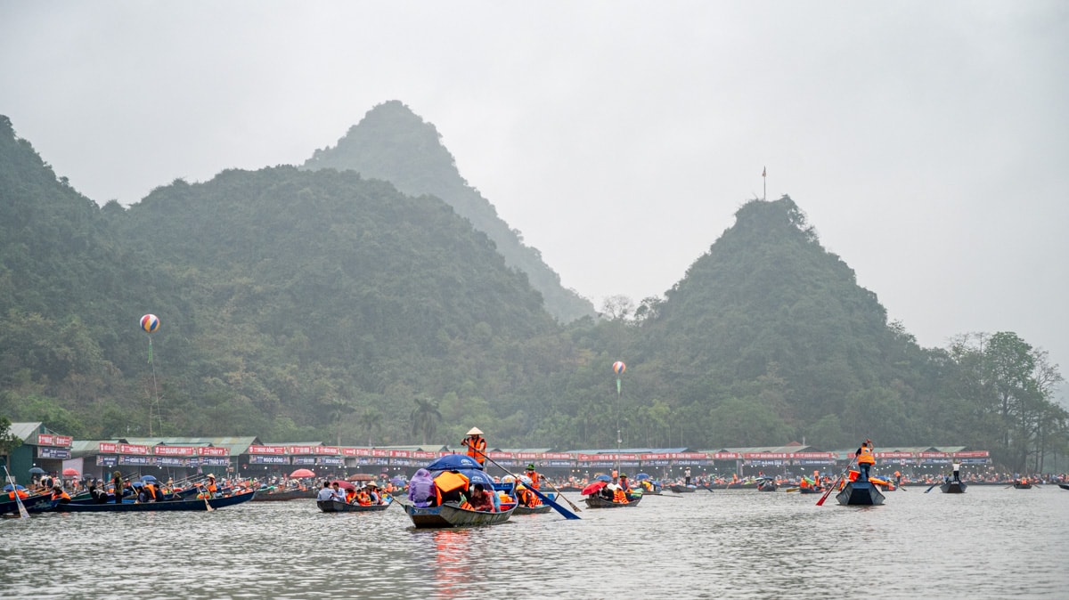 一趟山水與信仰交織的旅程|從燕溪到山巒探訪「南天第一洞」香水寺,感受山霧繚繞中的古剎傳說 - 第4張圖 一趟山水與信仰交織的旅程|從燕溪到山巒探訪「南天第一洞」香水寺,感受山霧繚繞中的古剎傳說