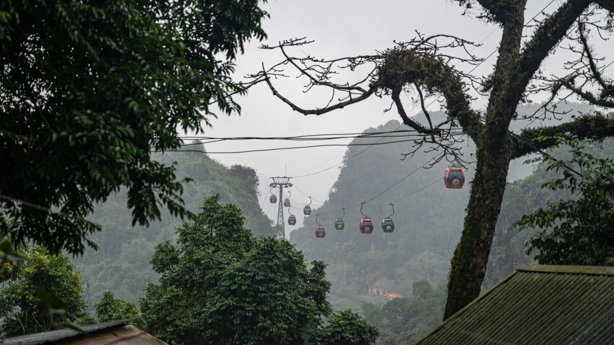 一趟山水與信仰交織的旅程|從燕溪到山巒探訪「南天第一洞」香水寺,感受山霧繚繞中的古剎傳說 - 第17張圖 一趟山水與信仰交織的旅程|從燕溪到山巒探訪「南天第一洞」香水寺,感受山霧繚繞中的古剎傳說