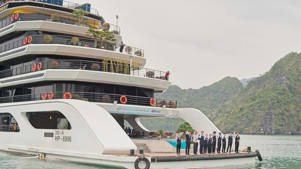 2026 蘭夏灣夜遊船黛安娜號 Diana Cruise|駛入被遺忘的海上天堂,一趟重新定義頂級的旅程 - 第2張圖 2026 蘭夏灣夜遊船黛安娜號 Diana Cruise|駛入被遺忘的海上天堂,一趟重新定義頂級的旅程