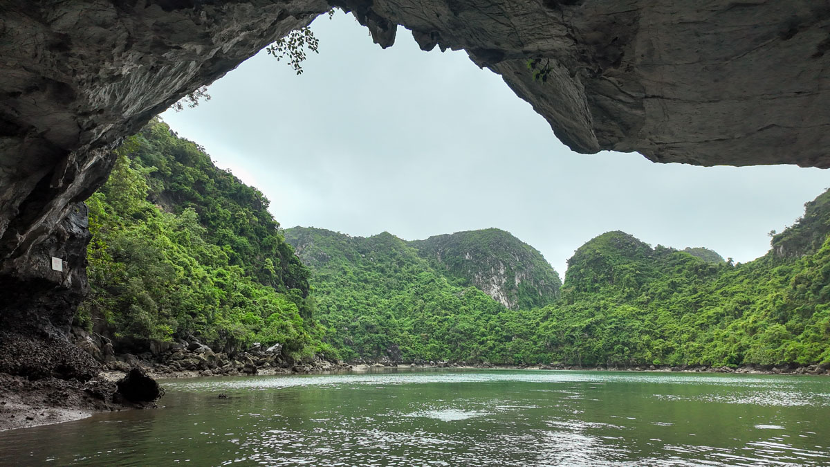 吉婆島出發:探訪蘭夏灣木船一日遊,避開人潮獨享越南海上靜謐! - 第12張圖 吉婆島出發:探訪蘭夏灣木船一日遊,避開人潮獨享越南海上靜謐!