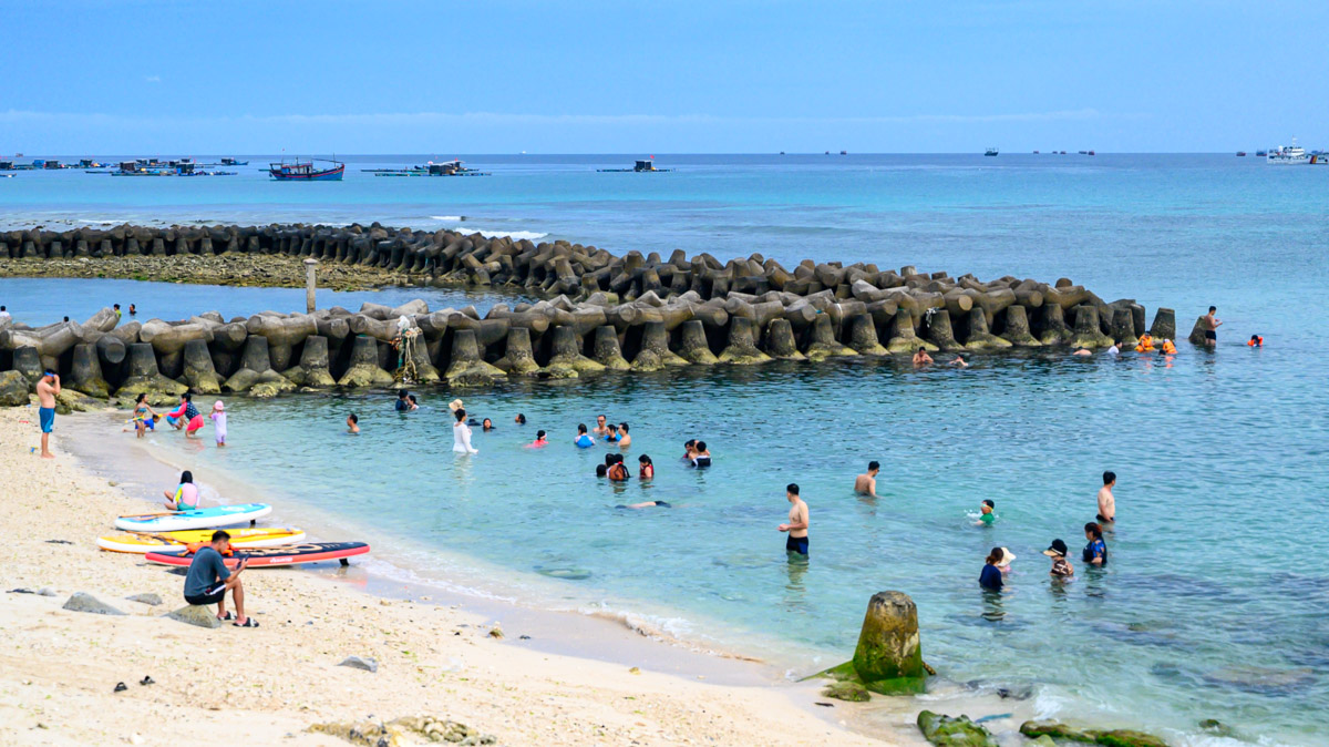 越南中部秘境:李山島(Lý Sơn)深度旅遊攻略!火山岩壁下的隱世之島,突上演海島大逃亡劇情 - 第10張圖 越南中部秘境:李山島(Lý Sơn)深度旅遊攻略!火山岩壁下的隱世之島,突上演海島大逃亡劇情