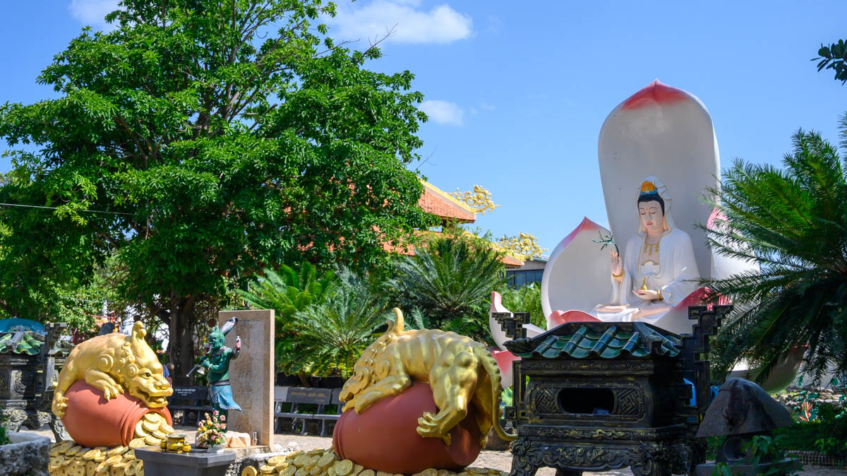 富安「清涼寺」Chùa Thanh Lương，全越南唯一珊瑚椰殼建成的觀音靈驗清涼寶壂
