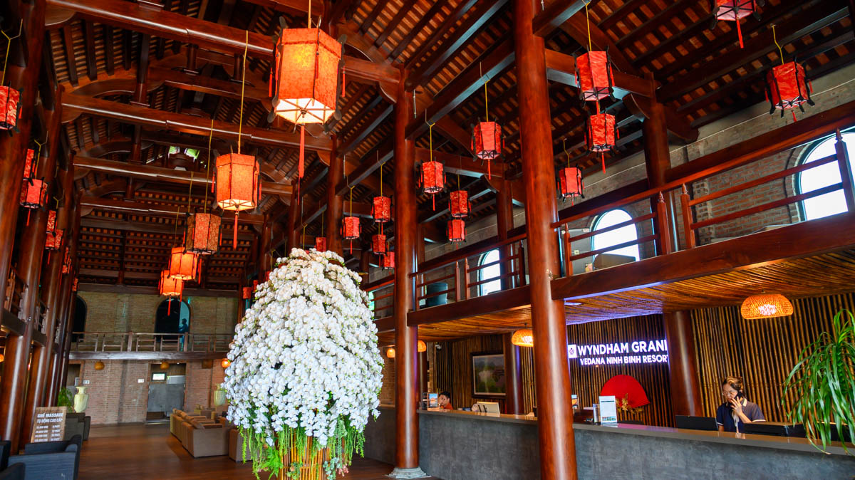 猶豫過的CP值之選!Wyndham Grand Vedana Ninh Binh Resort 評價、房型與隱形交通成本全解析 - 第2張圖 猶豫過的CP值之選!Wyndham Grand Vedana Ninh Binh Resort 評價、房型與隱形交通成本全解析