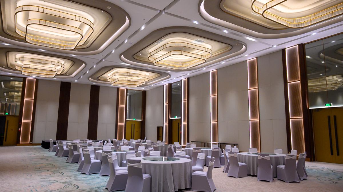 推開落地窗就是陸龍灣!寧平首間五星飯店 Pullman Ninh Binh 景觀套房及28樓無邊際泳池的山水畫視野 - 第21張圖 推開落地窗就是陸龍灣!寧平首間五星飯店 Pullman Ninh Binh 景觀套房及28樓無邊際泳池的山水畫視野