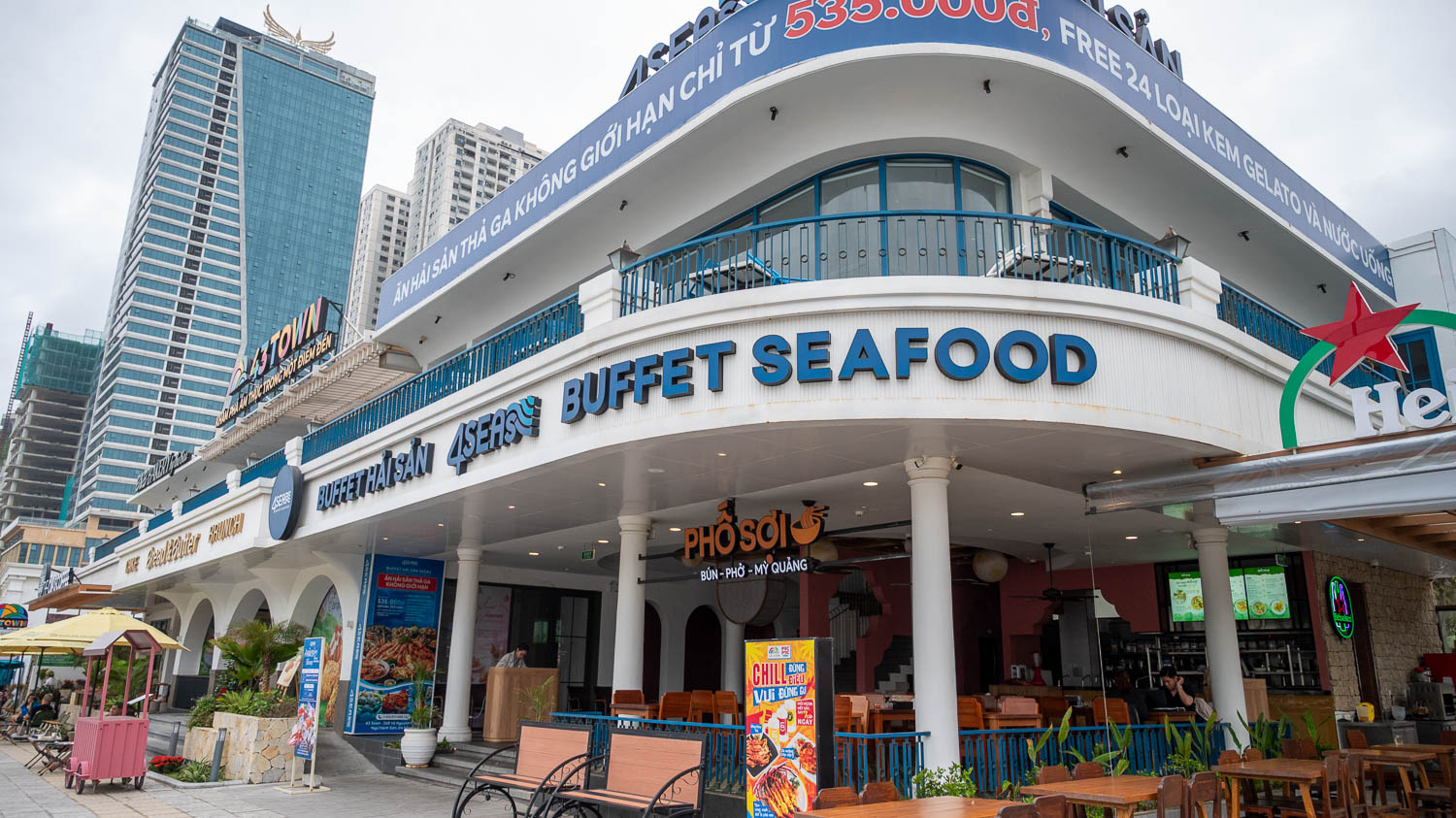 峴港海鮮吃到飽新選擇!4SEAs海洋繽紛風就在美溪沙灘旁,價格比POSEIDON更親民 - 第10張圖 峴港海鮮吃到飽新選擇!4SEAs海洋繽紛風就在美溪沙灘旁,價格比POSEIDON更親民